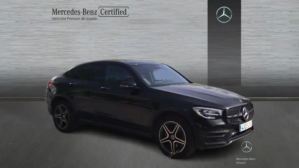 Usado Mercedes GLC220 AMG line 194 CV (142 kW) 2022 Negro obsidiana SUV