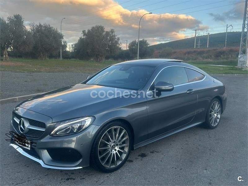 Usado Mercedes C220 170 CV (125 kW) 2018 Gris / plata Coupe