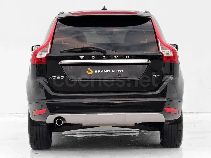Usado Volvo XC60 Momentum 150 CV (110 kW) 2017 Negro SUV