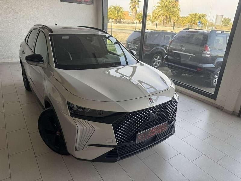 Usado DS Automobiles DS7 Crossback Performance Line Plus 129 CV (94 kW) 2023 Beige SUV