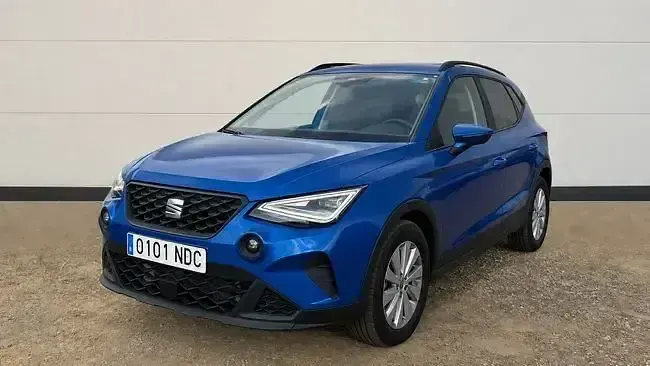 Usado Seat Arona Style 115 CV (84 kW) 2025 Gris SUV