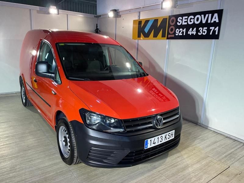 Usado VW Caddy Business 102 CV (75 kW) 2018 Rojo Monovolumen