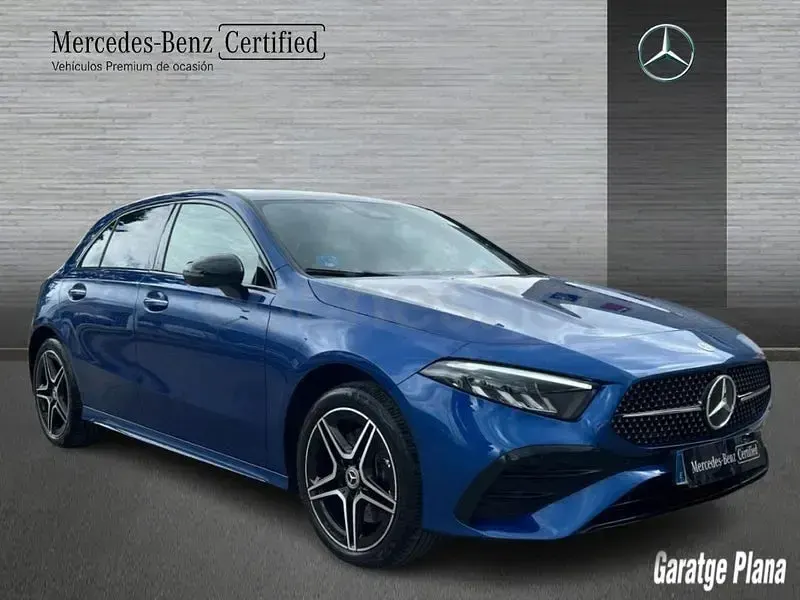 Usado Mercedes A250 218 CV (160 kW) 2025 Azul Berlina