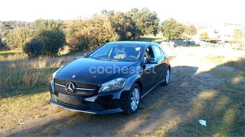 Negro Usado 2016 Mercedes A180 Urban Berlina | 14.500 € (Precio justo) - Imagen 1/4