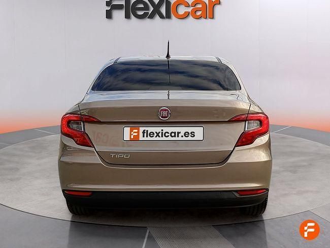 Usado Fiat Tipo Easy 95 CV (69 kW) 2018 Beige Berlina