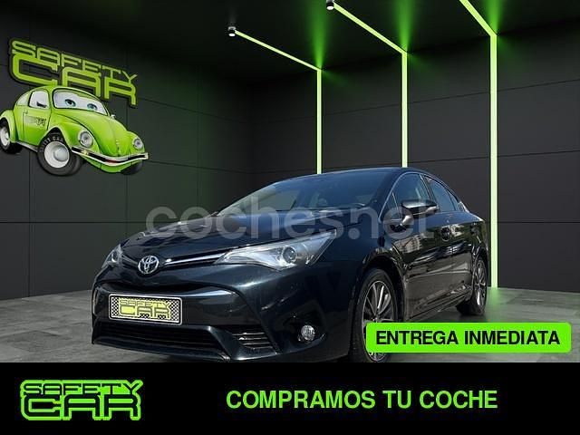 Azul Usado 2017 Toyota Avensis Business Edition Berlina | 14.499 € (Caro) - Imagen 1/4
