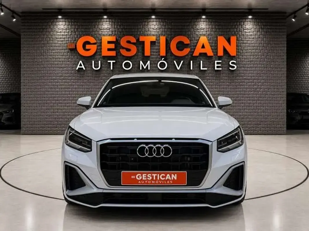 Usado Audi Q2 S-Line 150 CV (110 kW) 2022 Blanco SUV