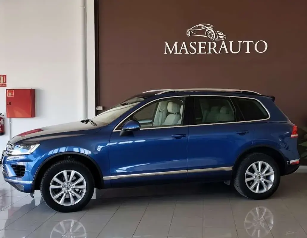 Usado VW Touareg 262 CV (192 kW) 2015 Azul SUV