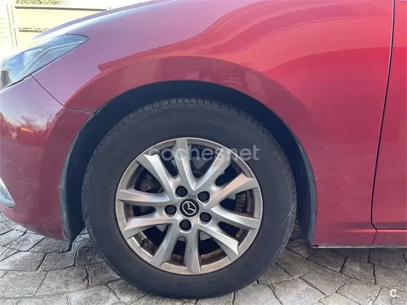 Usado Mazda 3 Style 120 CV (88 kW) 2015 Rojo Berlina