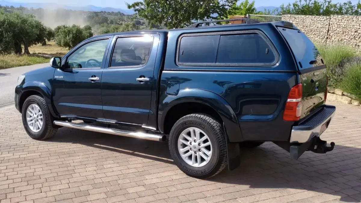 Usado Toyota HiLux 144 CV (105 kW) 2015 Negro Pickup/Camioneta