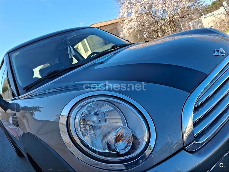 Usado Mini Cooper D 110 CV (80 kW) 2010 Gris / plata Utilitario