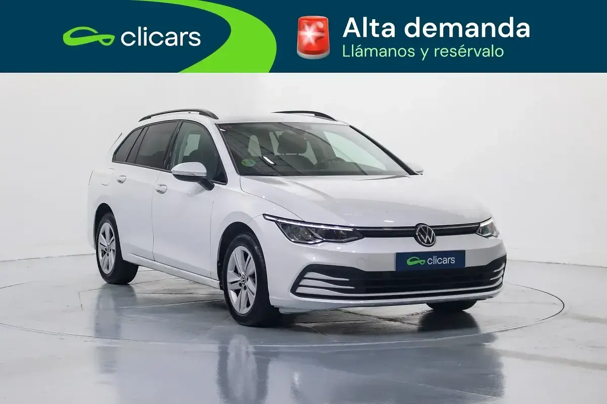 Usado VW Golf VIII Life 115 CV (84 kW) 2021 Blanco Familiar