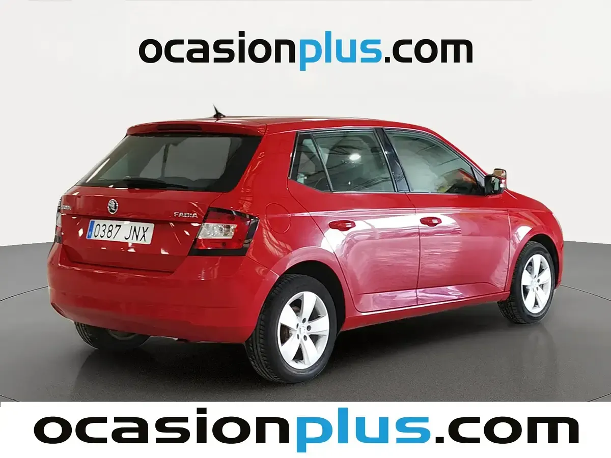 Usado Skoda Fabia Ambition 75 HP (55 kW) 2016 Vermelho