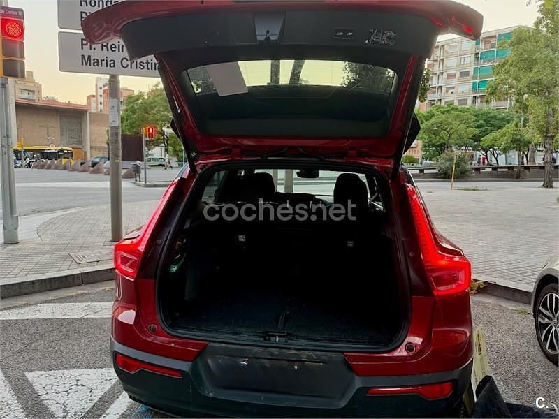 Usado Volvo XC40 Core 169 kW (231 CV) 2022 Eléctrico SUV