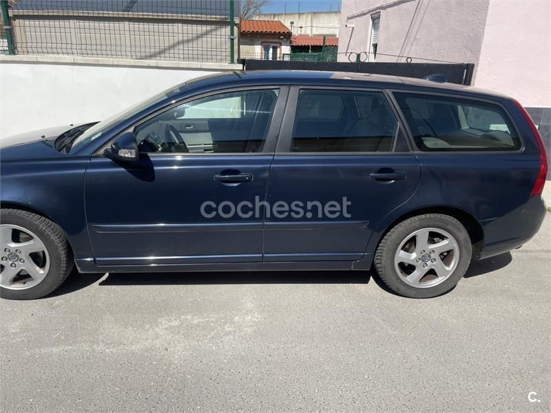 Azul Usado 2012 Volvo V50 Business Edition Familiar | 8300 € - Imagen 1/4