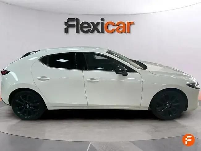 Usado Mazda 3 122 HP (89 kW) 2023 Branco Sedan