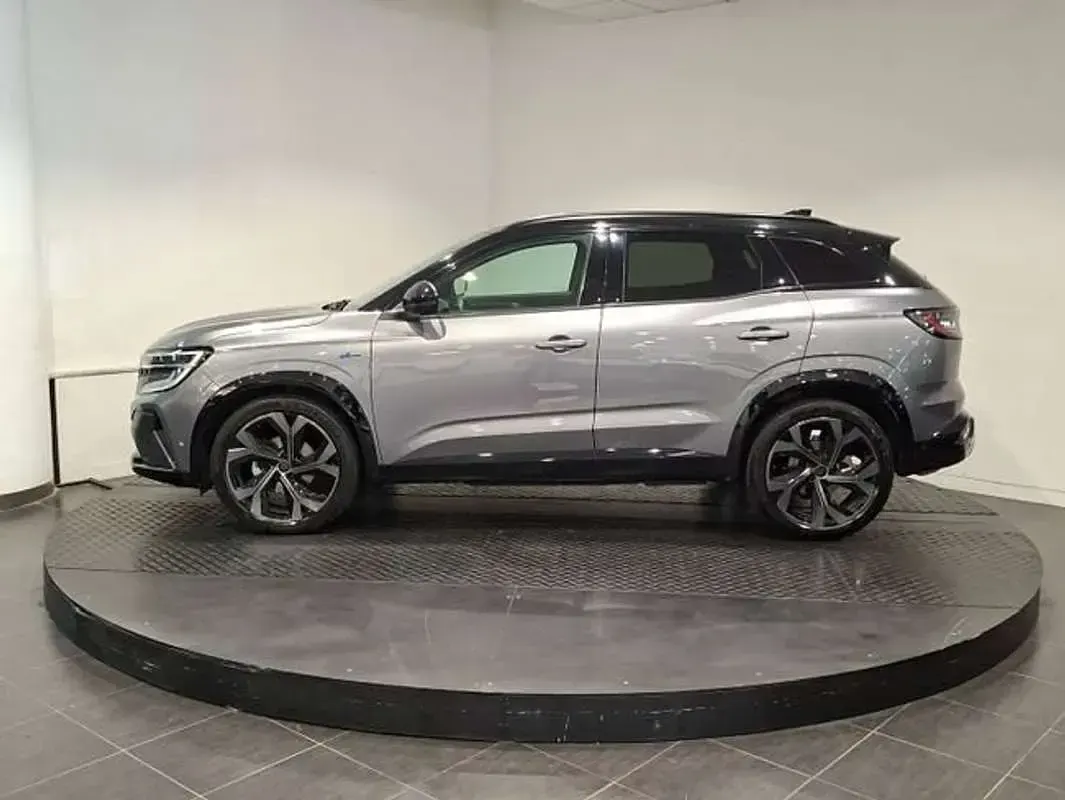 Usado Renault Austral Techno Esprit Alpine 160 CV (117 kW) 2023 Gris SUV