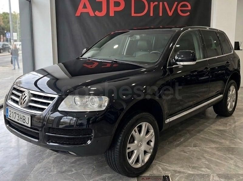 Usado VW Touareg 225 CV (165 kW) 2006 Negro SUV