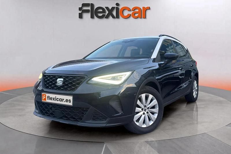 Usado Seat Arona Style 110 CV (80 kW) 2022 Azul SUV