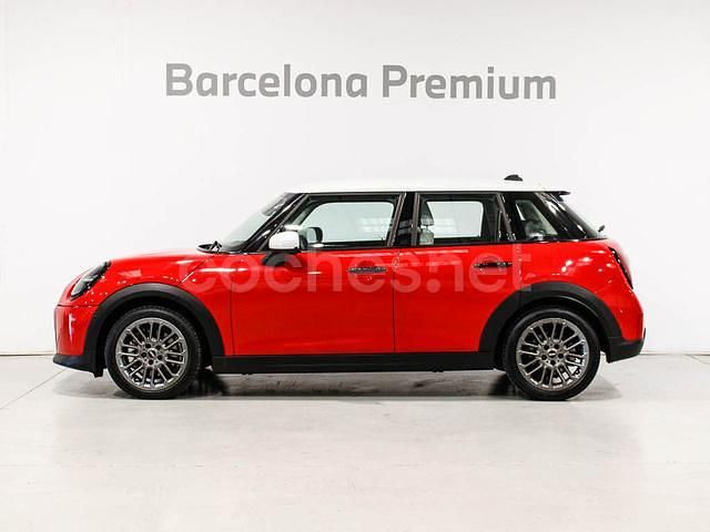 Usado Mini Cooper 114 kW (156 CV) 2025 Rojo Utilitario