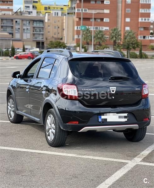 Usado Dacia Sandero Stepway 90 CV (66 kW) 2014 Negro Berlina