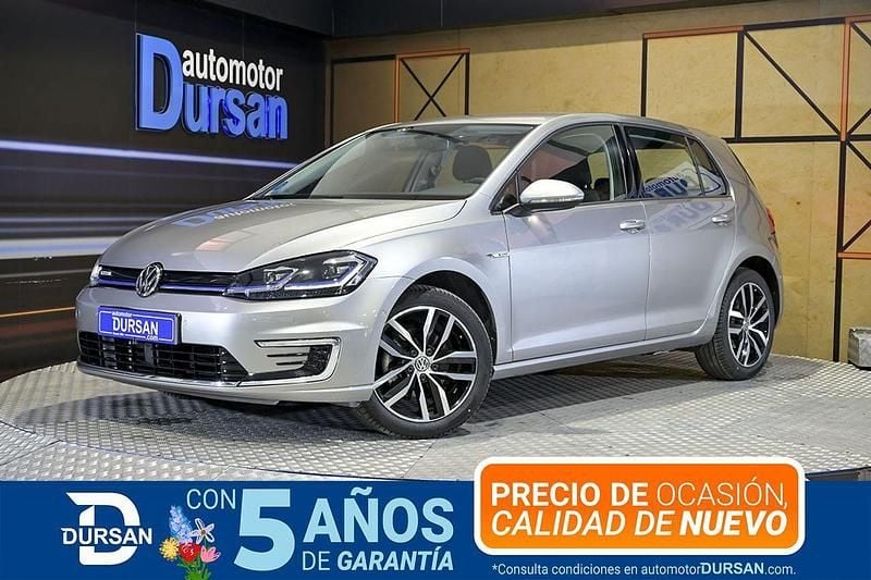 Usado VW e-Golf 100 kW (136 CV) 2020 Gris Utilitario