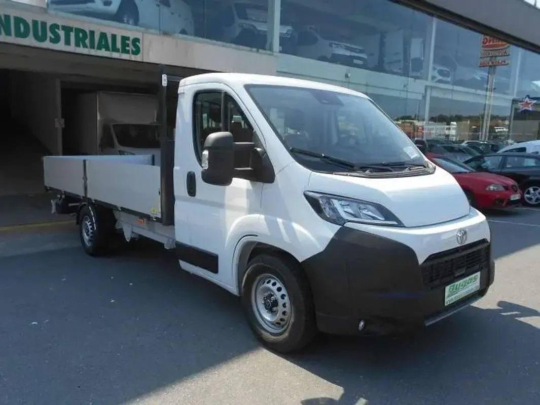Nuevo Toyota Proace 140 CV (102 kW) 2026 Blanco Monovolumen