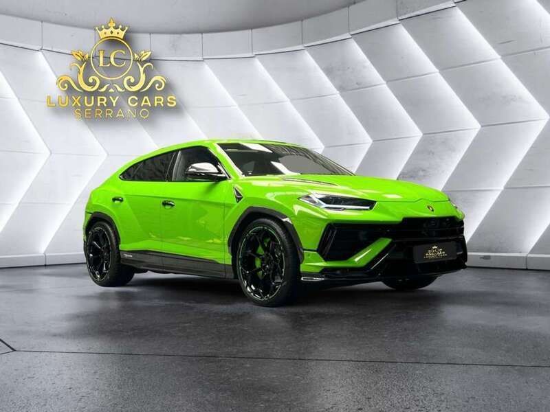 Verde Usado 2023 Lamborghini Urus SUV | 380.000 € - Imagen 1/4
