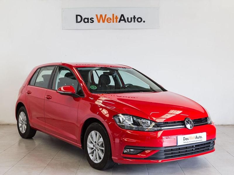 Usado VW Golf VII 115 CV (84 kW) 2019 Rojo Berlina