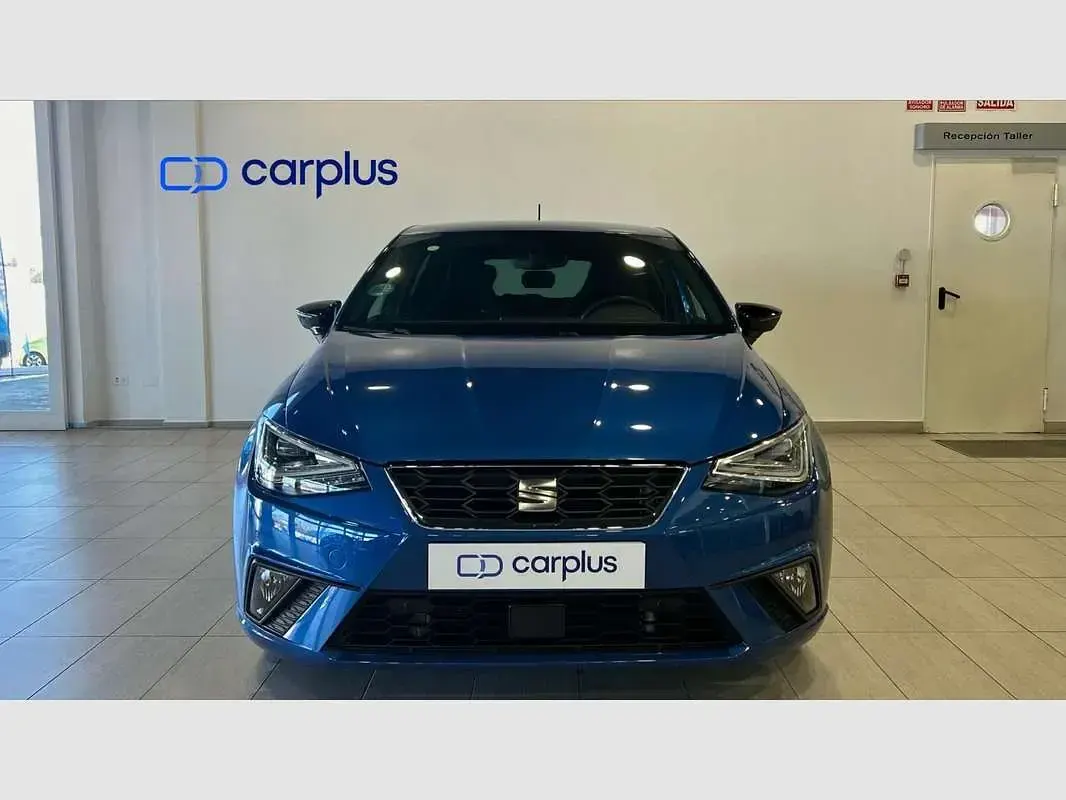 Usado Seat Ibiza FR 150 CV (110 kW) 2024 Azul Utilitario