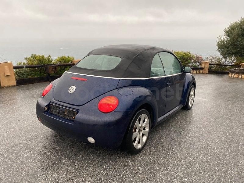 Usado VW New Beetle 100 CV (73 kW) 2004 Azul Utilitario