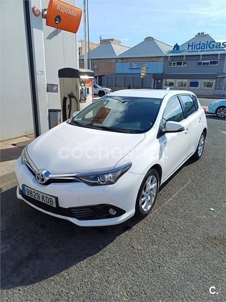 Blanco Usado 2017 Toyota Auris Active Berlina | 11.990 € (Precio justo) - Imagen 1/4