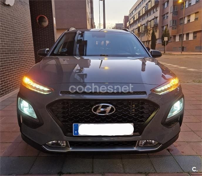 Usado Hyundai Kona 136 CV (100 kW) 2019 Gris / plata SUV