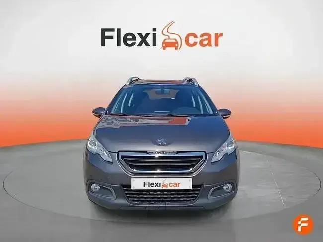 Usado Peugeot 2008 Active 92 CV (67 kW) 2015 Gris SUV