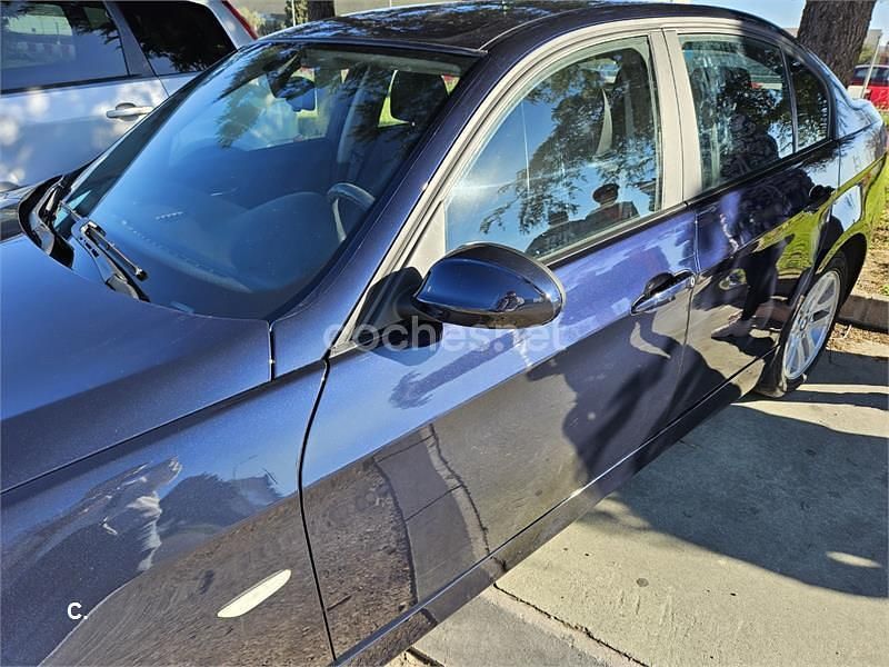 Usado BMW 318 122 CV (89 kW) 2006 Azul Berlina