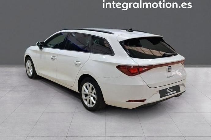 Usado Seat Leon Style 110 CV (80 kW) 2021