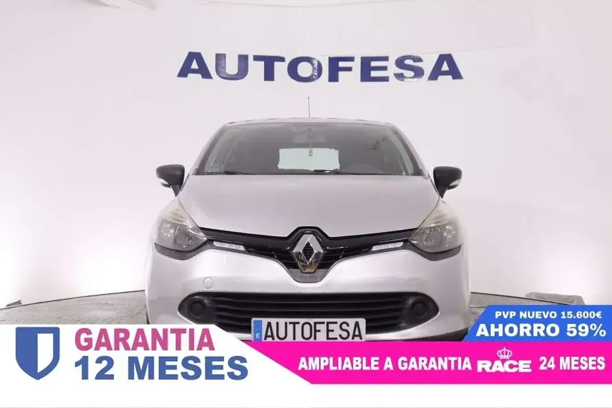 Usado Renault Clio Authentique 68 CV (50 kW) 2014 Gris Utilitario