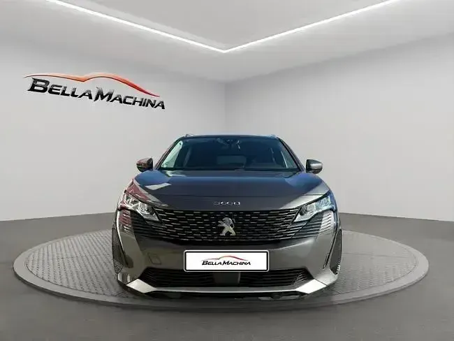 Usado Peugeot 3008 Allure 130 CV (95 kW) 2021 Gris SUV