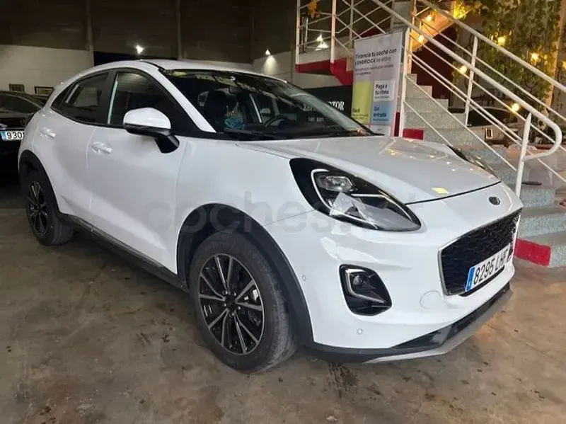 Usado Ford Puma Titanium 125 CV (91 kW) 2020 Blanco SUV