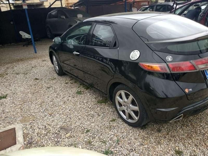 Usado Honda Civic Comfort 140 CV (102 kW) 2008 Negro Utilitario