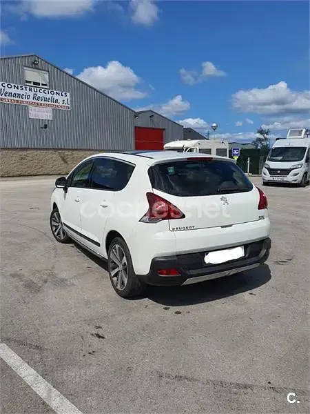 Usado Peugeot 3008 Allure 163 CV (119 kW) 2014 Blanco Familiar