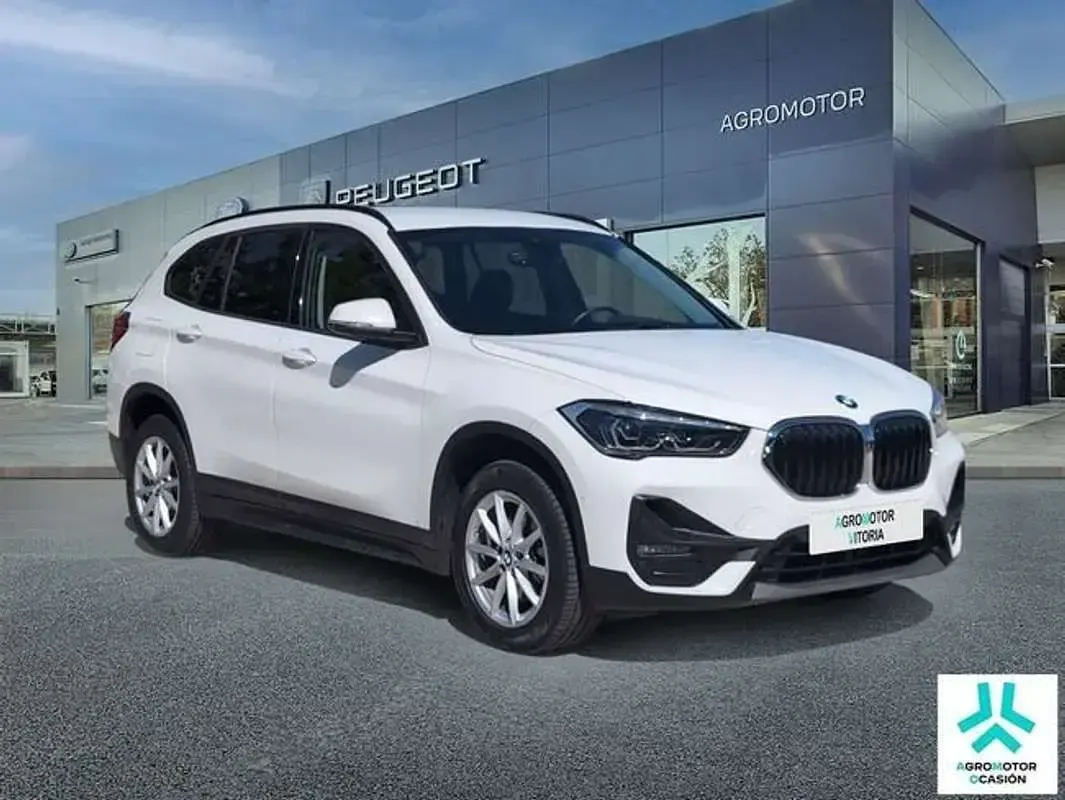 Usado BMW X1 150 CV (110 kW) 2021 Blanco SUV