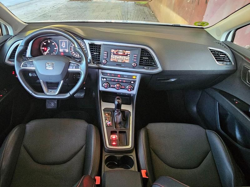 Usado Seat Leon XCELLENCE 150 CV (110 kW) 2018 Blanco Familiar