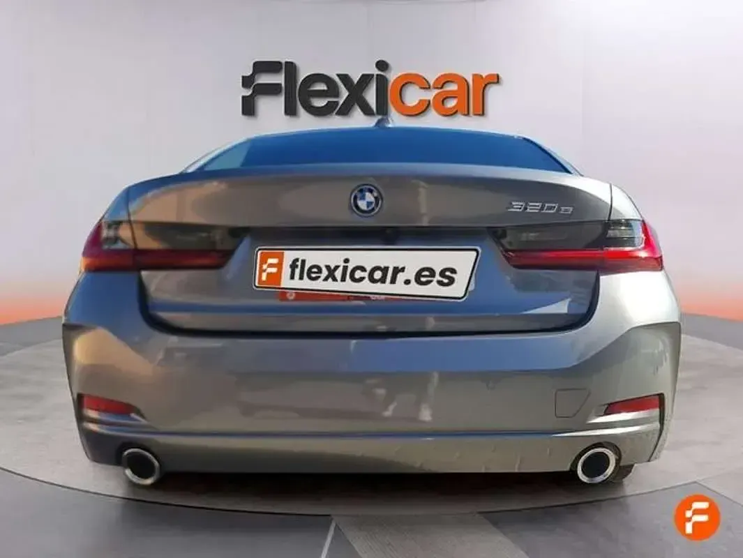 Usado BMW 320e 204 CV (150 kW) 2024 Gris Berlina