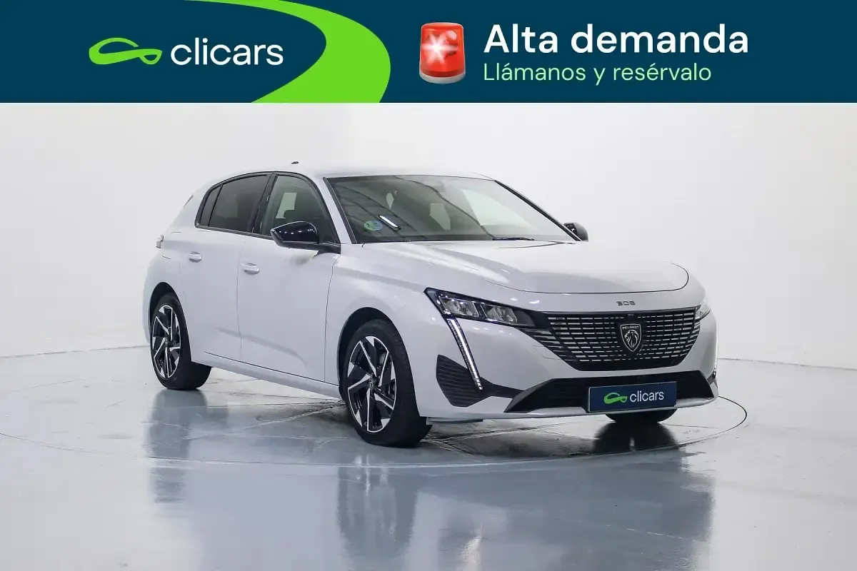 Używany Peugeot 308 Allure 136 KM (100 kW) 2025 Biały Sedan/Limuzyna