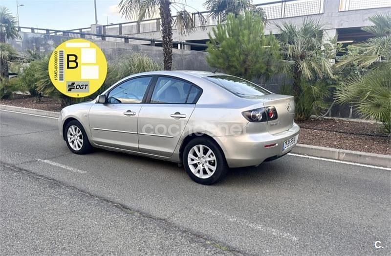 Gris / plata Usado 2007 Mazda 3 Active Berlina | 2370 € (Buen precio) - Imagen 1/4