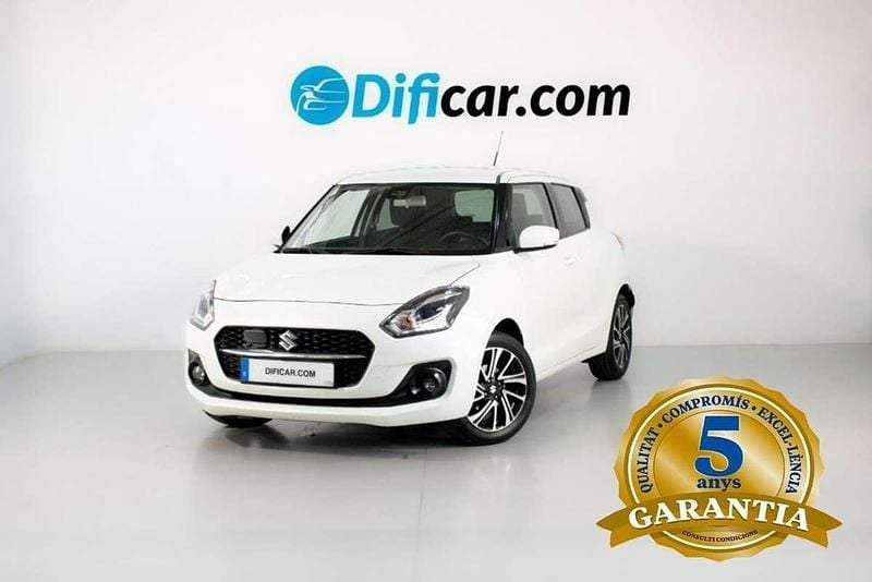 Blanco Usado 2021 Suzuki Swift GLX Utilitario | 15.990 € (Caro) - Imagen 1/4