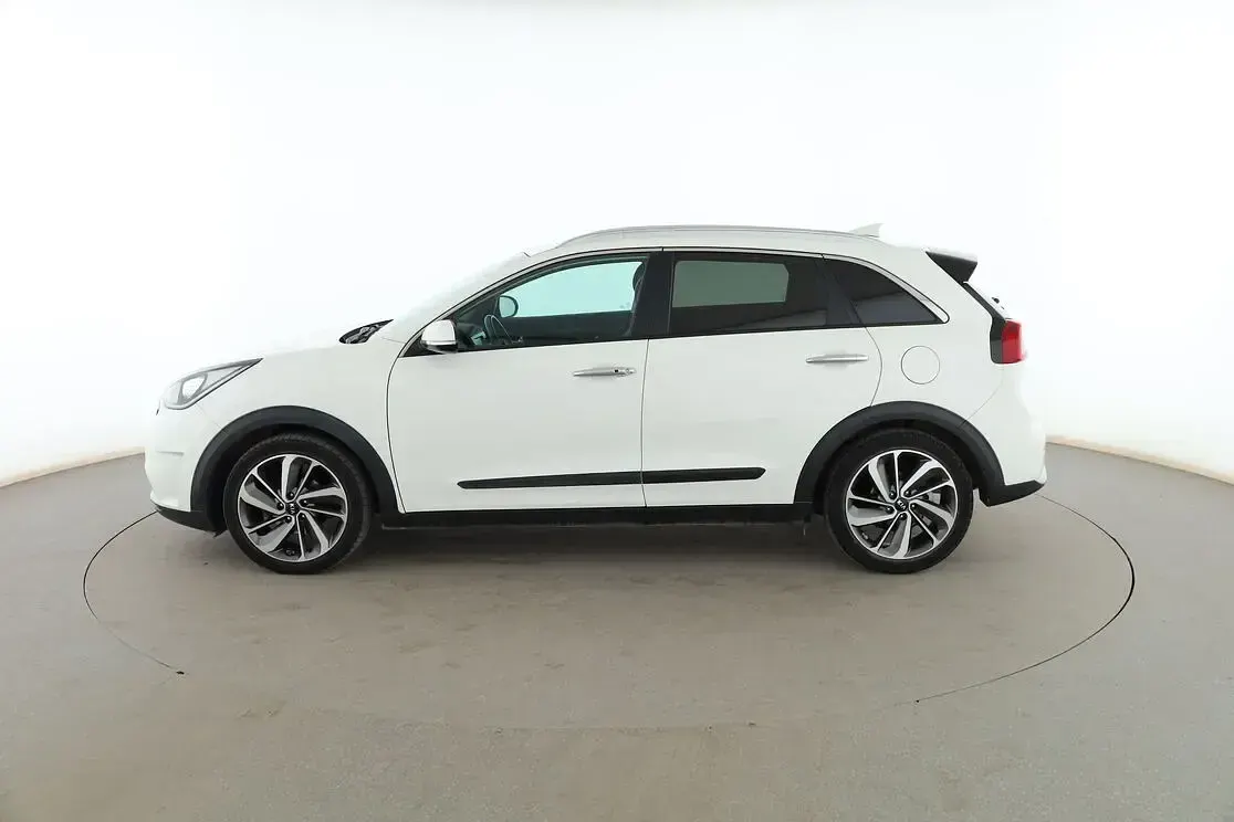 Usado Kia Niro 141 CV (103 kW) 2016 Blanco SUV