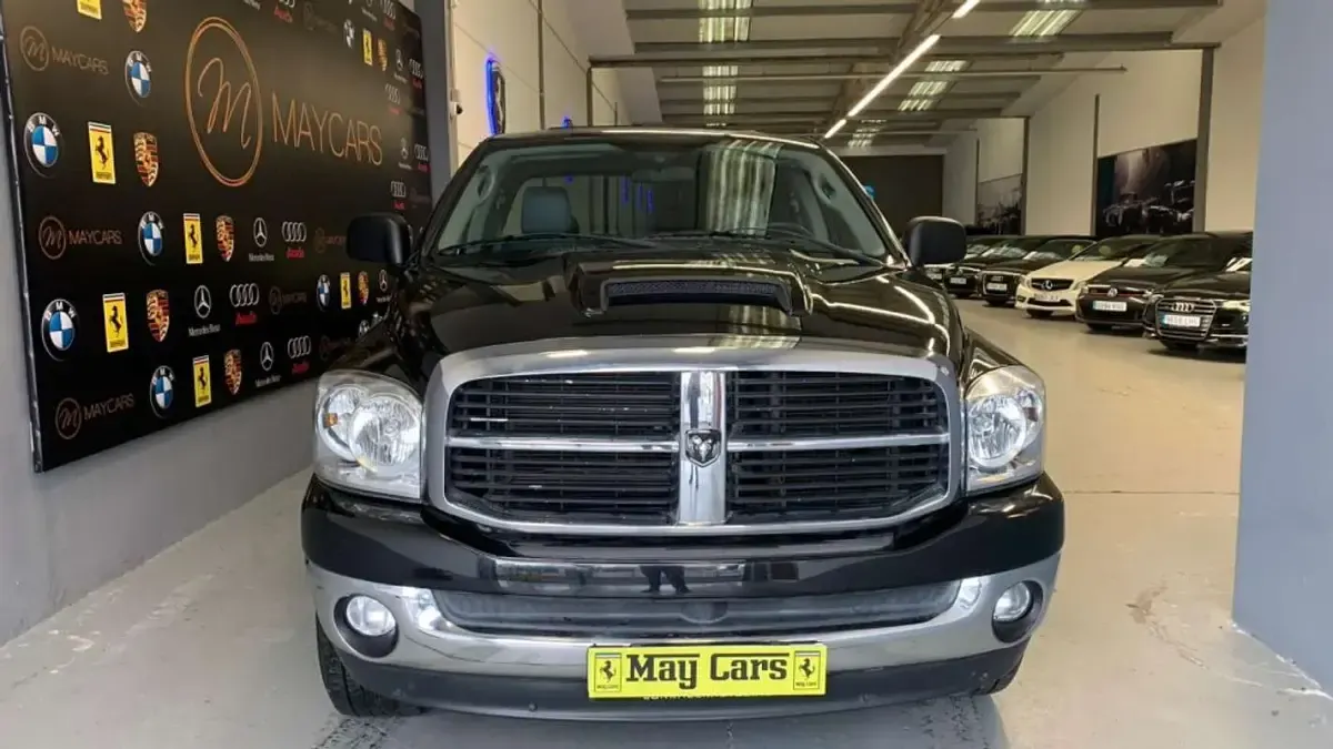 Usado Dodge Ram 345 CV (253 kW) 2008 Negro Pickup/Camioneta
