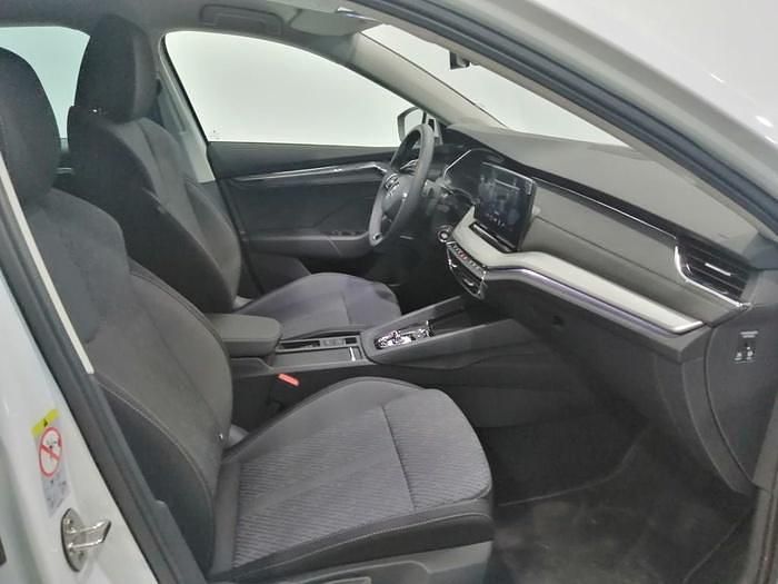 Usado Skoda Octavia Style 204 CV (150 kW) 2024 Blanco